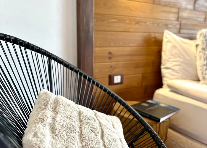 Red House Family House 3* 반스코