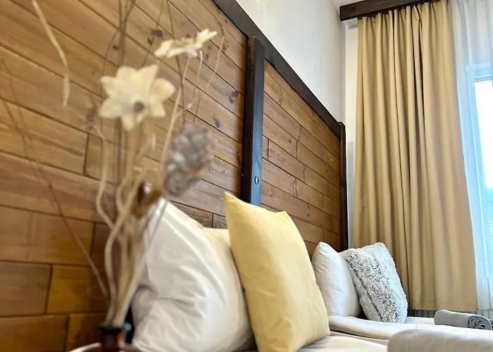 호텔 Red House Family House 반스코