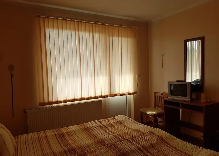 호텔 Red House Family House 반스코