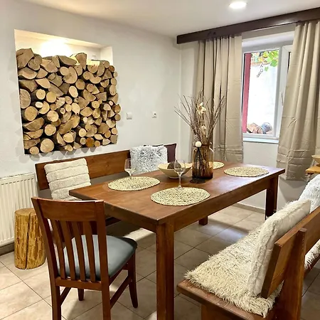 Red House Family House 3* Bansko