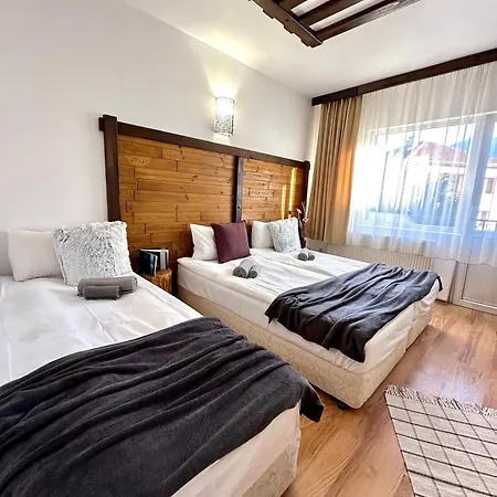 Red House Family House Hotel