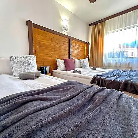 Red House Family House Hotel 3*