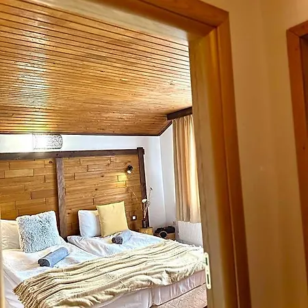 Red House Family House Bansko