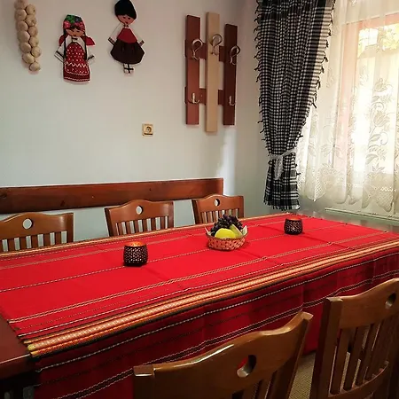 Red House Family House Bansko