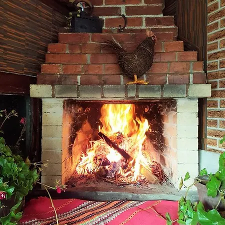 Red House Family House Hotel