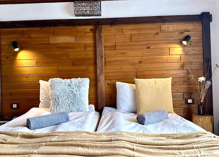 Hotel Red House Family House 3*