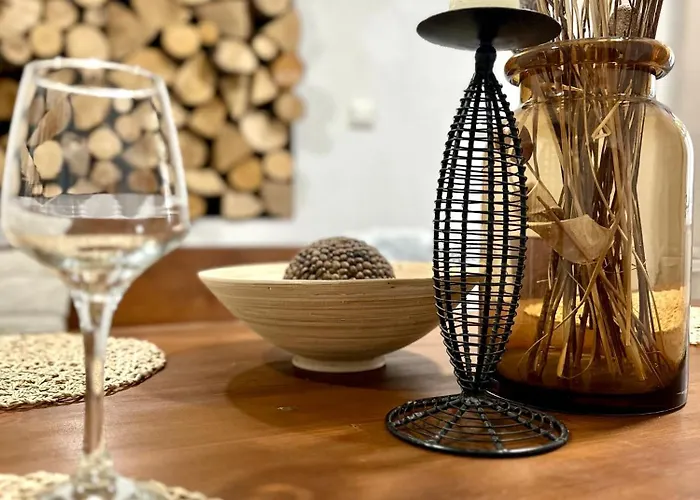 מלון Red House Family House