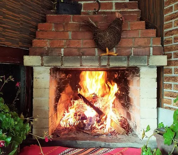 Red House Family House Hotel